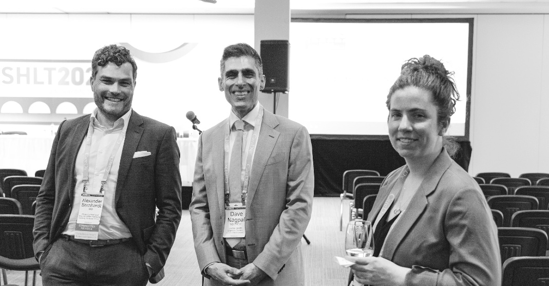 2025_PC-BOD-Elections_HomepageFeatureStory Photo of people smiling at an ISHLT2024 Professional Community Reception