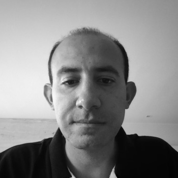 Headshot of Fernando Atik