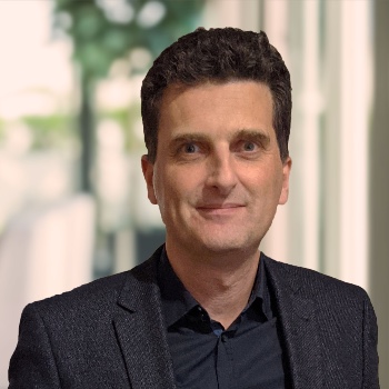 Headshot of Georg Hansmann