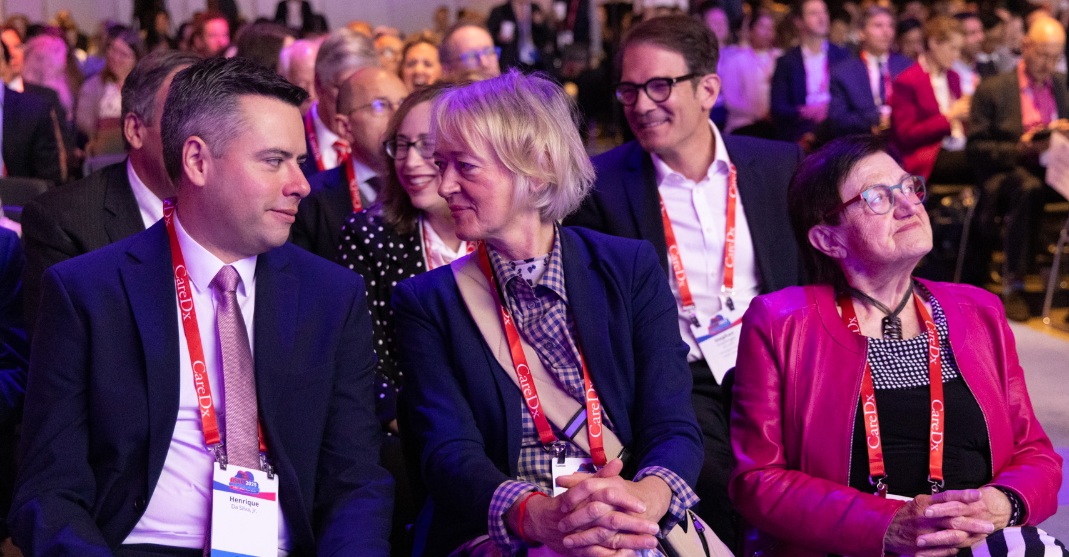 Crowd of people in the audience at ISHLT2025