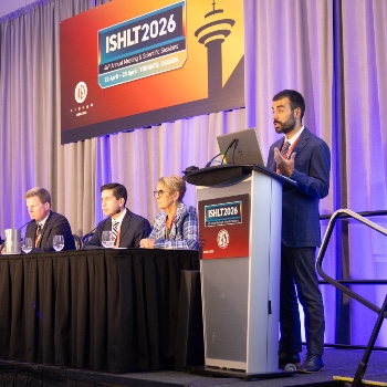 Photo of a man presenting at ISHLT2027