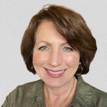 Headshot of Jacky Schweinzger